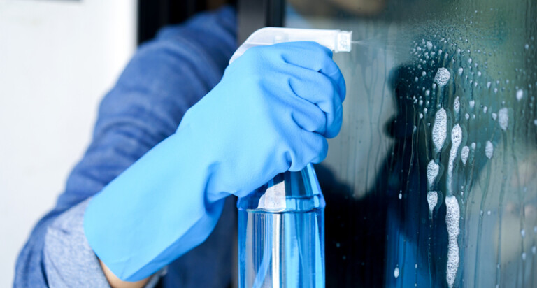 Cleaning detergents