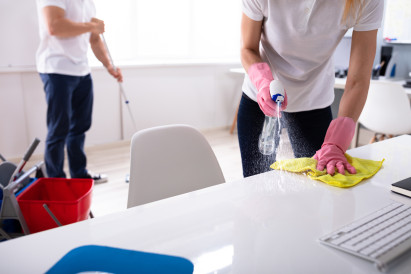 10 Tips for Maintaining a Clean and Hygienic Office in Professional Services